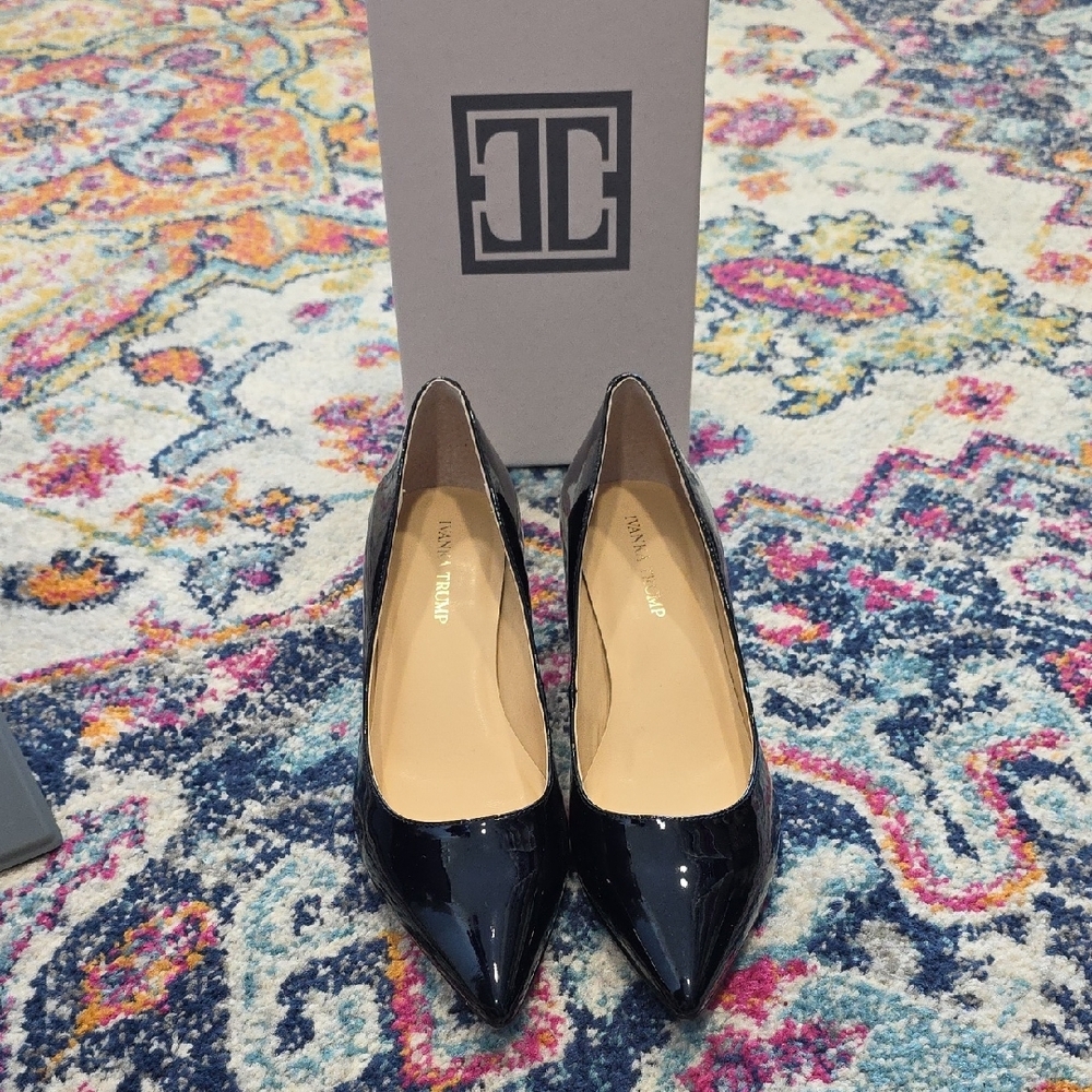Navy Patent Leather Women's Pumps